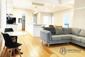 Cheerful 3-bedroom home with free parking on site